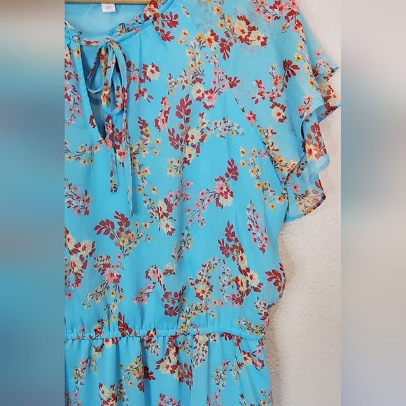 💚5/$25 LC Lauren Conrad Floral Blue Flutter Sleeve Ruffled Dress Size Large - Picture 2 of 6